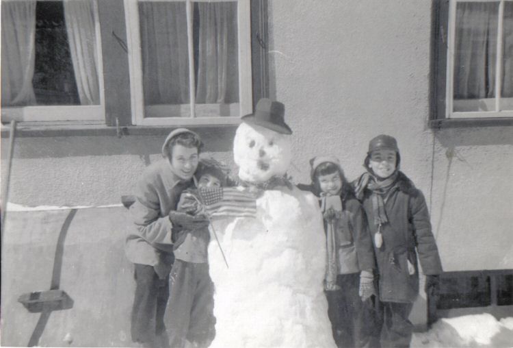 Mom, Sharon, Bonnie, Joseph Fanale